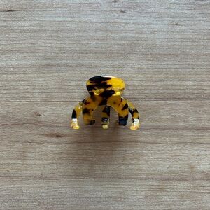 NWOT Free People Octopus Claw Clip (Tortoise)